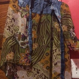 Callie Lives flower shirt